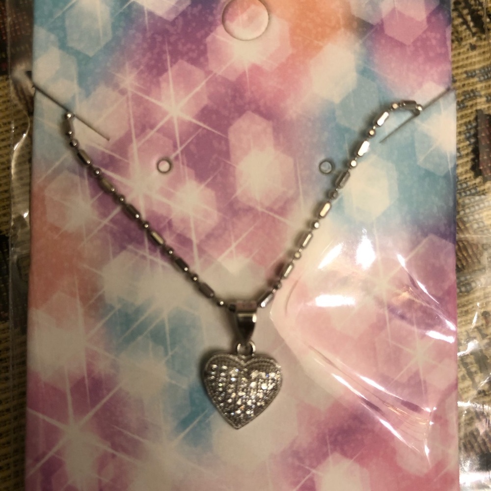 Heart shaped pendant